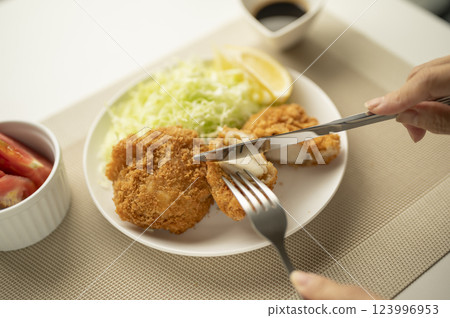scallop fry fork and knife scallop fry fork and knife 123996953