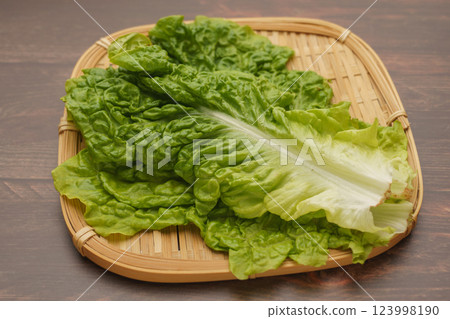 生菜和包裹的蔬菜 123998190