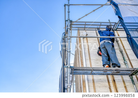 Exterior wall repair work for detached houses Exterior wall renovation 123998858