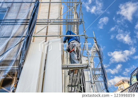 Exterior wall repair work for detached houses Exterior wall renovation 123998859