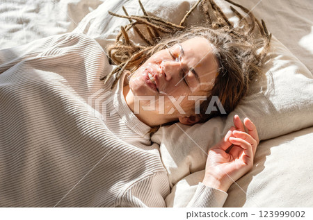 Woman With Moisturizing Face Mask. Daily Self Care Concept. 123999002