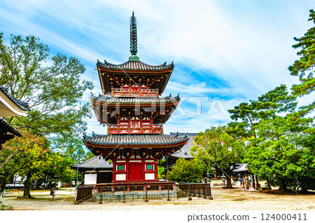 [New Saigoku Pilgrimage] 27th stop: Kakurinji Temple, Three-story Pagoda in Early Autumn 2, Kakogawa City, Hyogo Prefecture 124000411