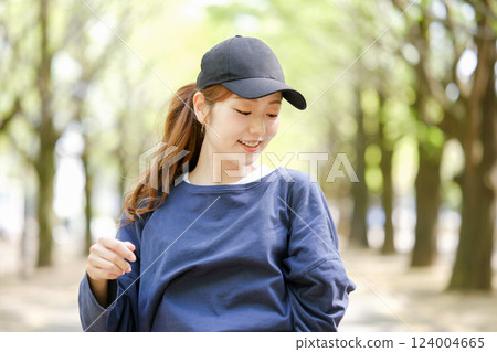Beautiful Japanese women 124004665