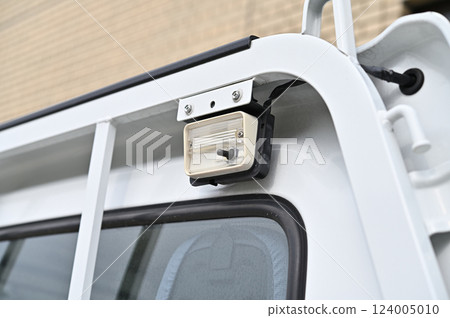 Rear work lights for light trucks (night work/lighting) 124005010