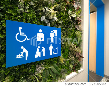 使用象形文字的公共廁所標誌 使用象形文字的公共廁所標誌 124005384