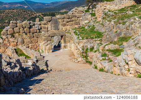 The ruins of the ancient city of Mycenae, Peloponnese, Greece. UNESCO World Heritage Site 124006188