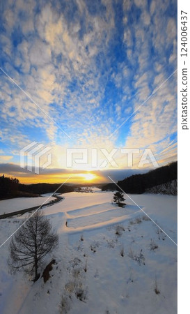 Beautiful sunrise seen from a drone Beautiful sunrise seen from a drone 124006437