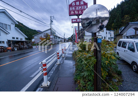 歷史悠久的古道「鹽路」及其周邊地區 歷史悠久的古道「鹽路」及其周邊地區 124007294