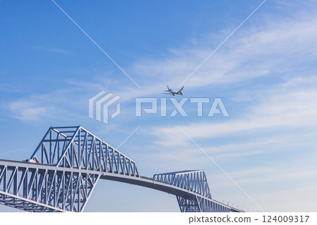 Gate Bridge and airplanes, Tokyo Gate Bridge and airplanes, Tokyo 124009317