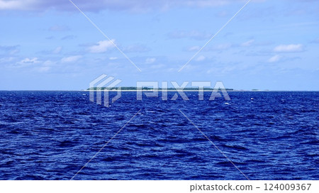 Naha Island seen from the sea Naha Island seen from the sea 124009367