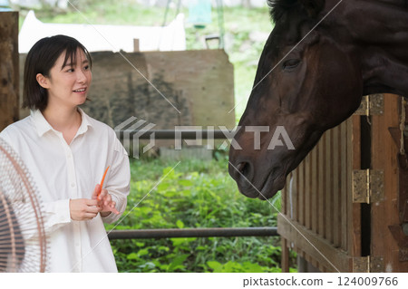 horse, female, lady 124009766