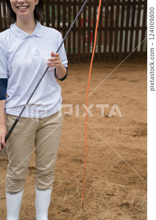 horse, female, lady 124009800