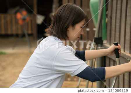 女生 女孩 女性 124009819