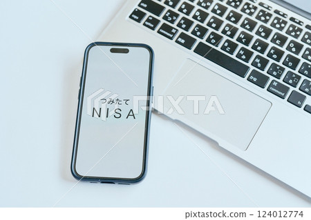 Tsumitate NISA 智慧型手機上的顯示 124012774