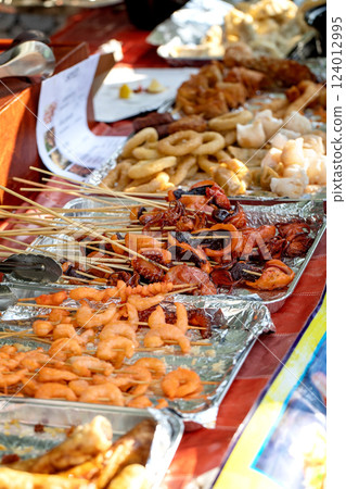 Street food festival 124012995