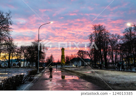 wet path in park on Susanin square in Kostroma 124013385