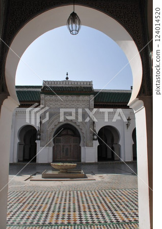凱魯因清真寺,麥地那(舊城區),菲斯,摩洛哥 凱魯因清真寺,麥地那(舊城區),菲斯,摩洛哥 124014520