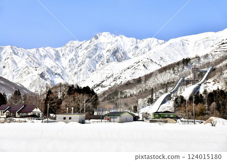 白馬村風景 / 眺望五龍山 (長野縣白馬村) [2025 年 3 月] 124015180