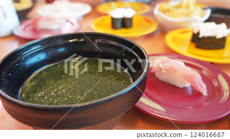 Japanese conveyor belt sushi menu (sushi and green laver miso soup) 124016687