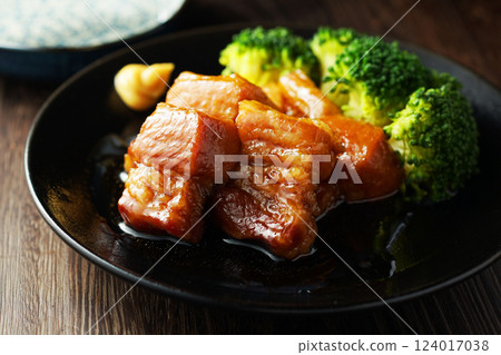 Pork belly boiled 124017038
