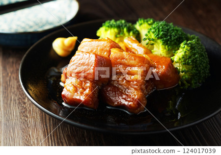 Pork belly boiled 124017039
