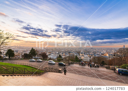 Paris at dawn: View from Montmartre 124017783