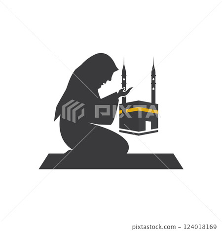 woman praying in kaaba woman praying in kaaba 124018169