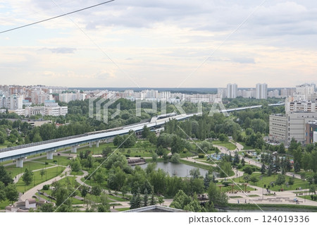 View of the Yuzhnoye Butovo landscape park and the surface metro in the Yuzhnoye Butovo district, View of the Yuzhnoye Butovo landscape park and the surface metro in the Yuzhnoye Butovo district, 124019336