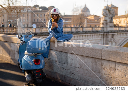 Stylish Traveler in Rome 124022283