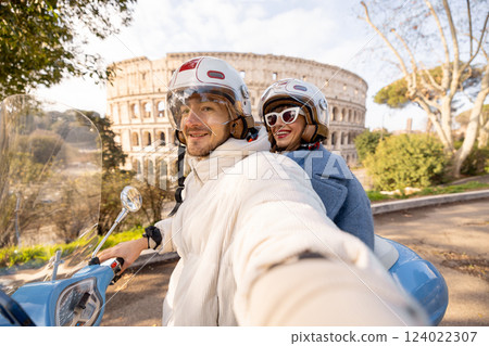 Romantic Scooter Ride Near the Colosseum Romantic Scooter Ride Near the Colosseum 124022307
