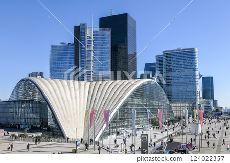 France, Paris, La Defense, CNIT Facade 124022357