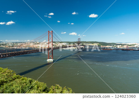 Ponte 25 de Abril Suspension Bridge. 25th of April Bridge. Portugal Ponte 25 de Abril Suspension Bridge. 25th of April Bridge. Portugal 124023360