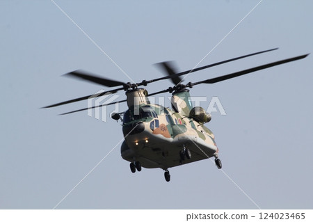 CH47 Chinook conducting a demonstration flight at the Iruma Air Base Air Show CH47 Chinook conducting a demonstration flight at the Iruma Air Base Air Show 124023465