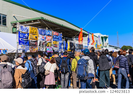 Iruma Air Show held at the Japan Air Self-Defense Force Iruma Base in Iruma, Saitama Prefecture 124023813