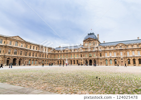 Paris Louvre Museum Paris Louvre Museum 124025478