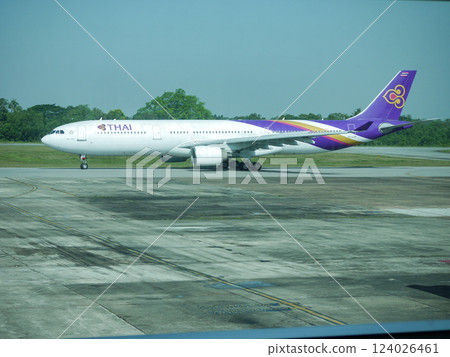 泰航 A330 抵達緬甸仰光機場 124026461