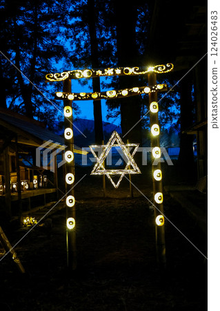 Torii gate with bamboo lantern Torii gate with bamboo lantern 124026483