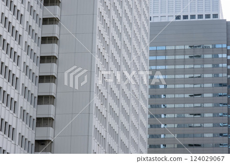 Scenery of high-rise buildings in Nishi-Shinjuku 124029067