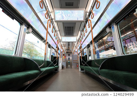 [JR西日本] 323系列特別列車「Expoliner」內部（JR夢咲線：櫻島站） 124029499