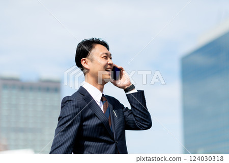 商人交談 124030318