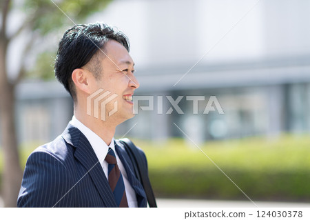 一名商人 124030378