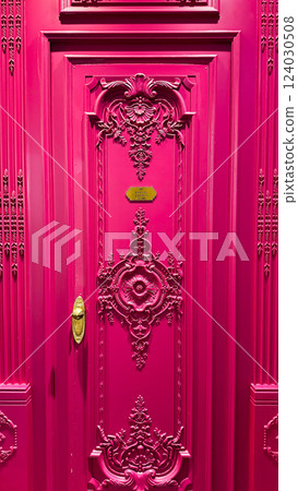 red wood door with carved pattern 124030508