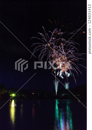 Morioka City, Iwate Prefecture, night sky and fireworks Morioka City, Iwate Prefecture, night sky and fireworks 124031413