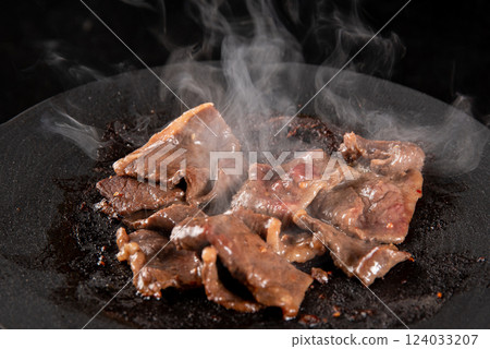 鹿肉、野味、燻烤肉 鹿肉、野味、燻烤肉 124033207