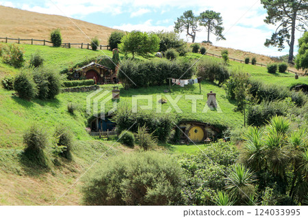 Hobbiton scenery 124033995