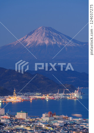[Shizuoka Prefecture] Shimizu Port and Mt. Fuji evening view 124037275