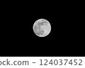 漂浮在夜空的滿月 124037452