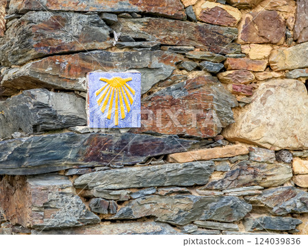 Road sign of Camino de Santiago 124039836
