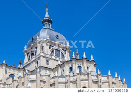 Cathedral Santa Maria la Real de La Almudena, Madrid Cathedral Santa Maria la Real de La Almudena, Madrid 124039926