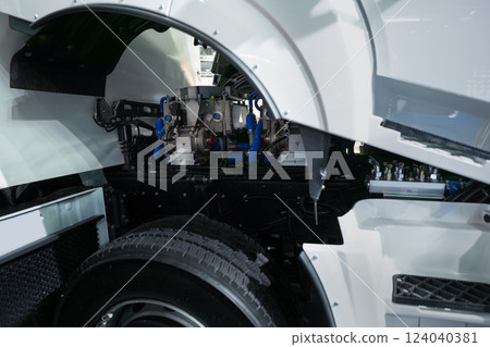 Fuel cell hydrogen truck engine 124040381